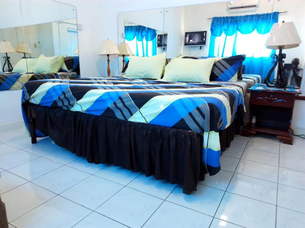 Secure Gated1BR Home in Caribbean Estate photo 2