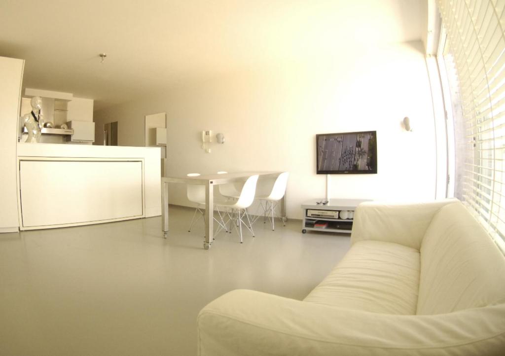 Beautiful Top Floor Seaview Studio Apartment B'berge-Bruges photo 1