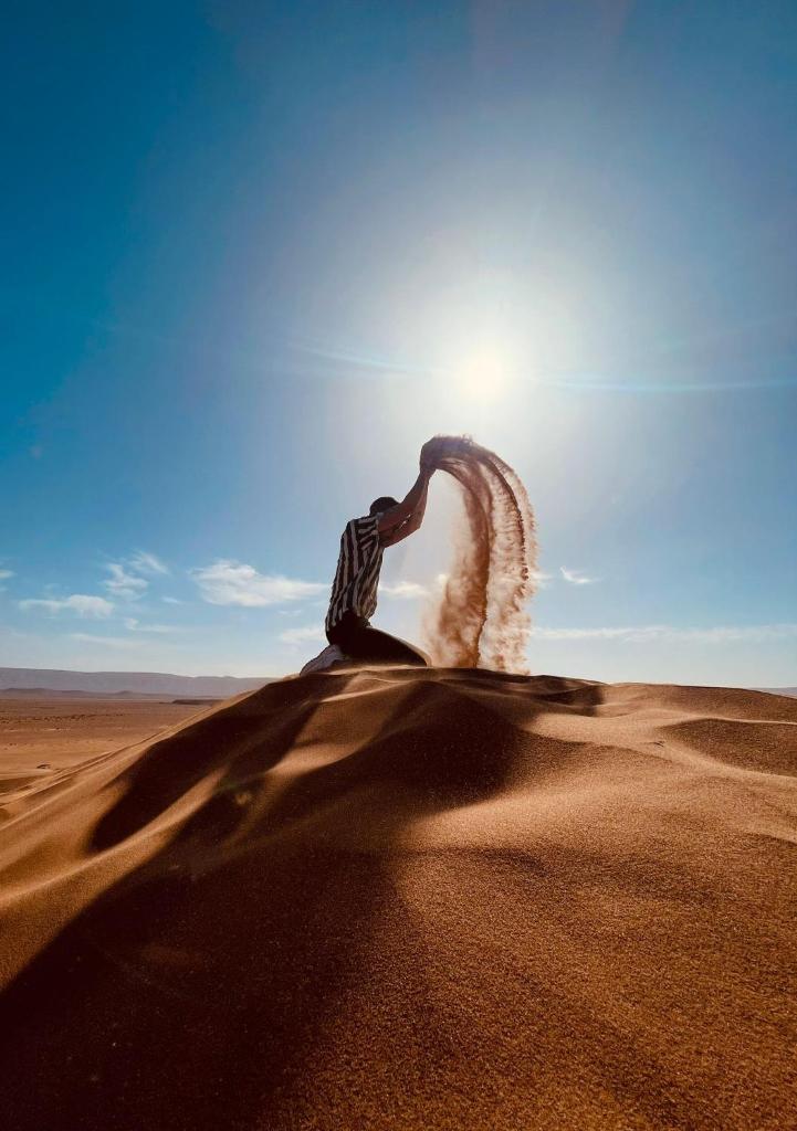 Tinfou desert camp photo 1