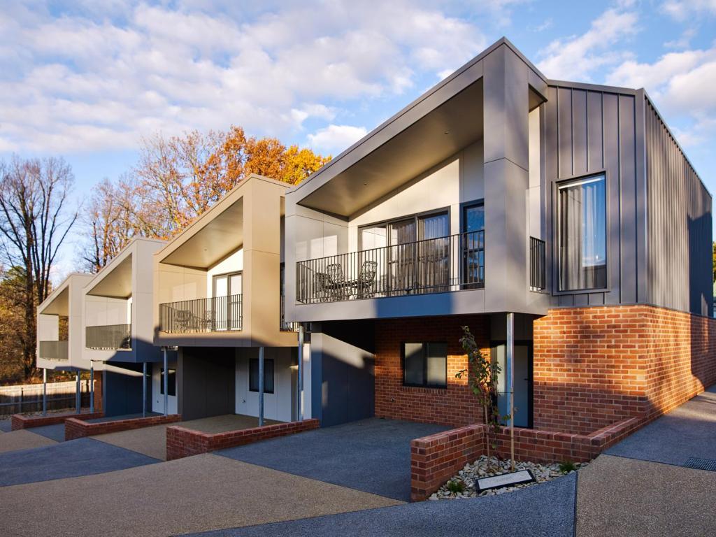 Reed Townhouse - Art House Townhouses photo 1