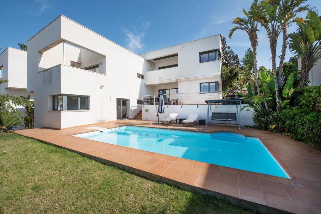 R144 Villa Sea view for 6 people photo 1