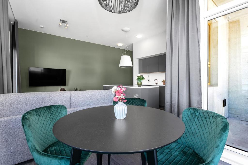 Modern Downtown Apartment - Harbour View photo 2