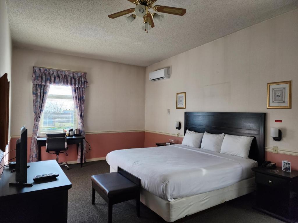 The Steveston Cafe & Hotel photo 1