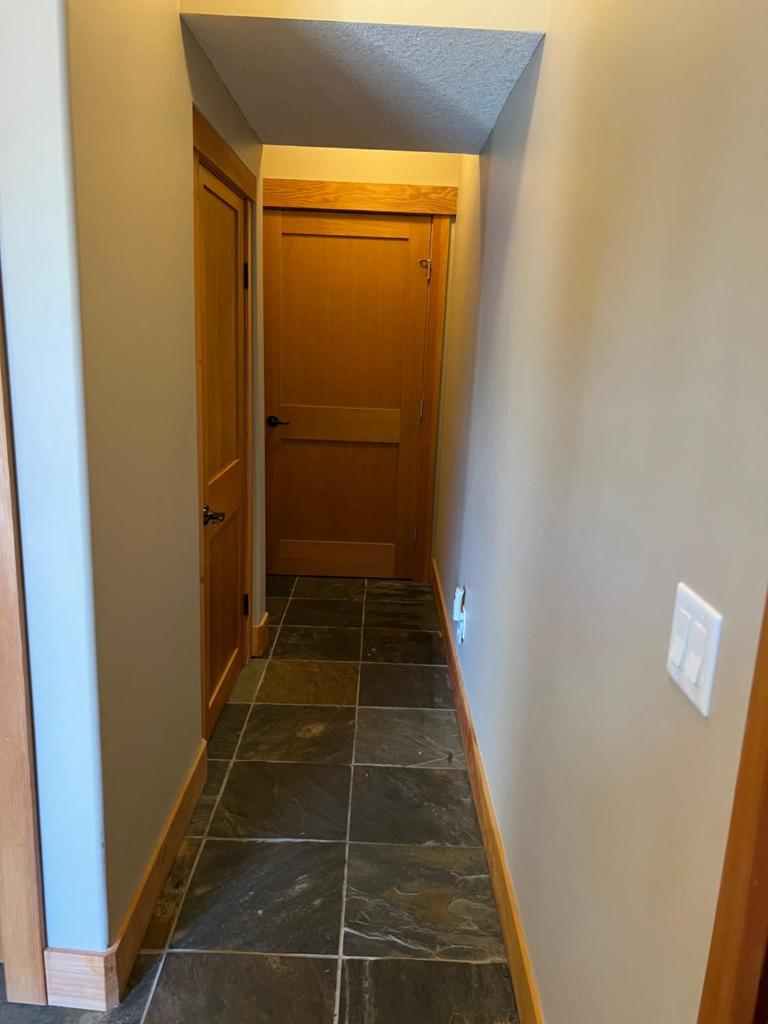 SHUSWAP LAKE CARMEL BEACH RESORT photo 1