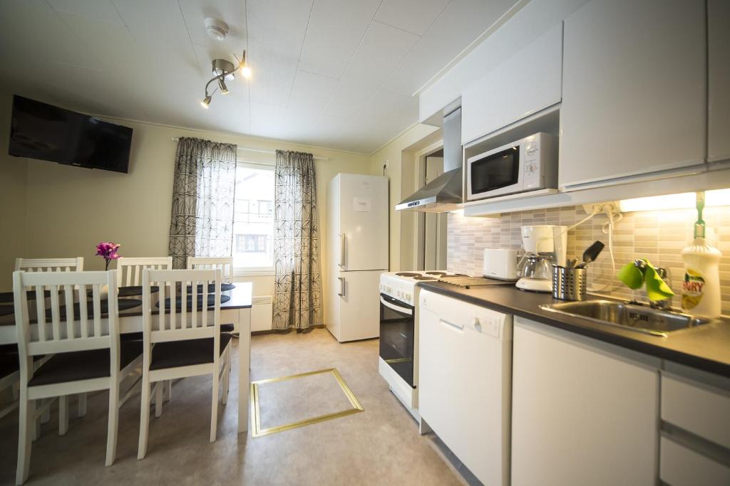 Hotel Aakenus Holiday Home Kymppi - Tap to explore photos