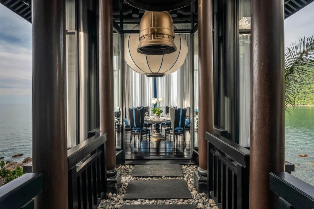 InterContinental Da Nang Sun Peninsula Resort 