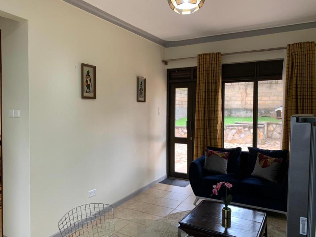 Hooma Courts BnB