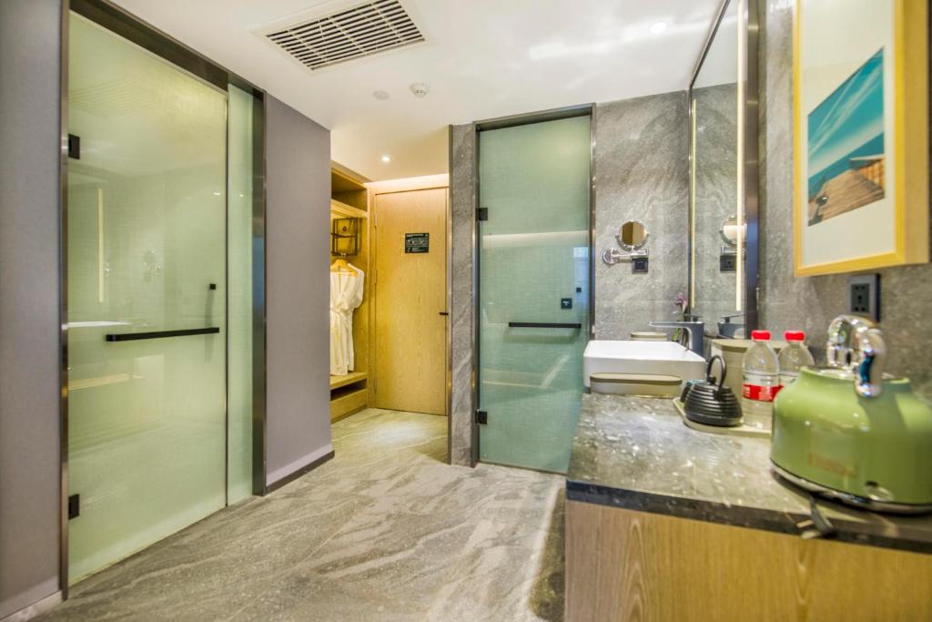 Atour X Hotel Guangzhou Zhujiang New Town Tianhe Park Station photo 2