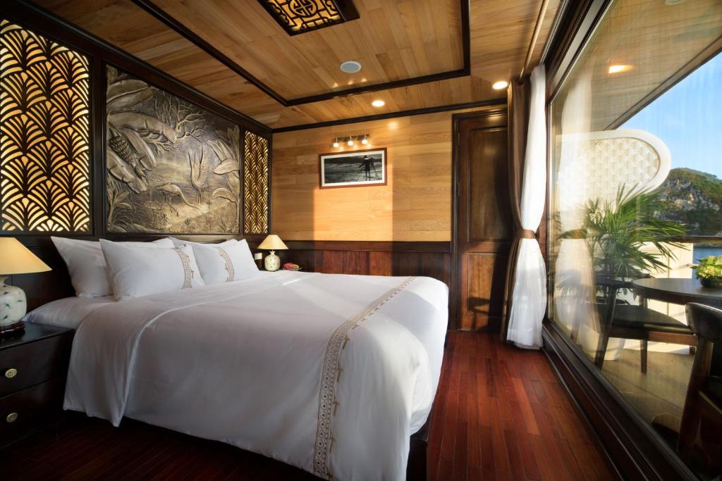 V'Spirit Premier Cruise