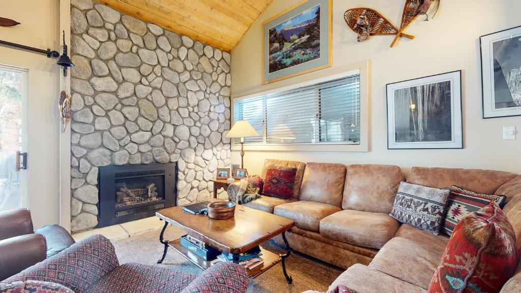 Snowcreek 622 Condo photo 3