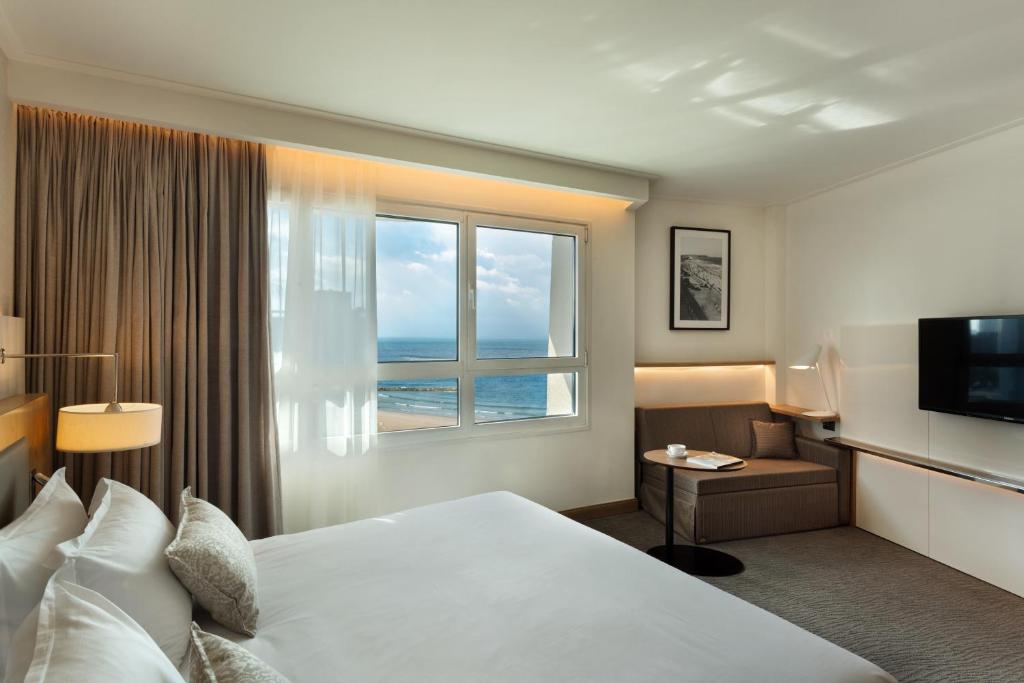 Sea Tower by Isrotel Design photo 4