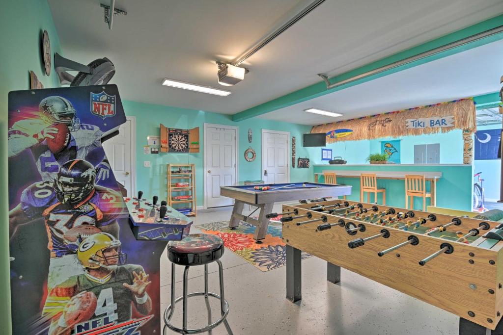 Charming Bermuda Bay Hideaway with Game Room!