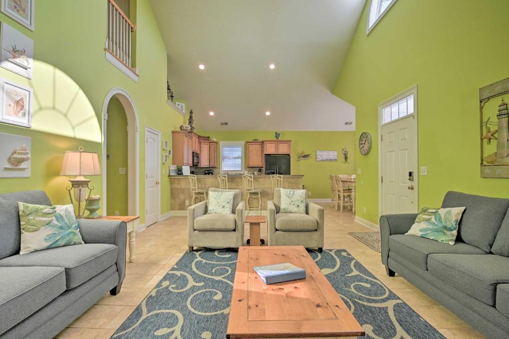 Charming Bermuda Bay Hideaway with Game Room! photo 4