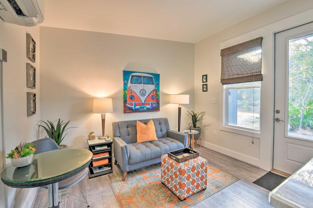 Mid-Century Modern Beach Cottage with Fire Pit! photo 2