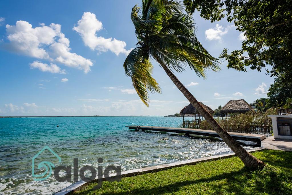 Villa Xtohil with private access to the magic 7 colors lagoon photo 1