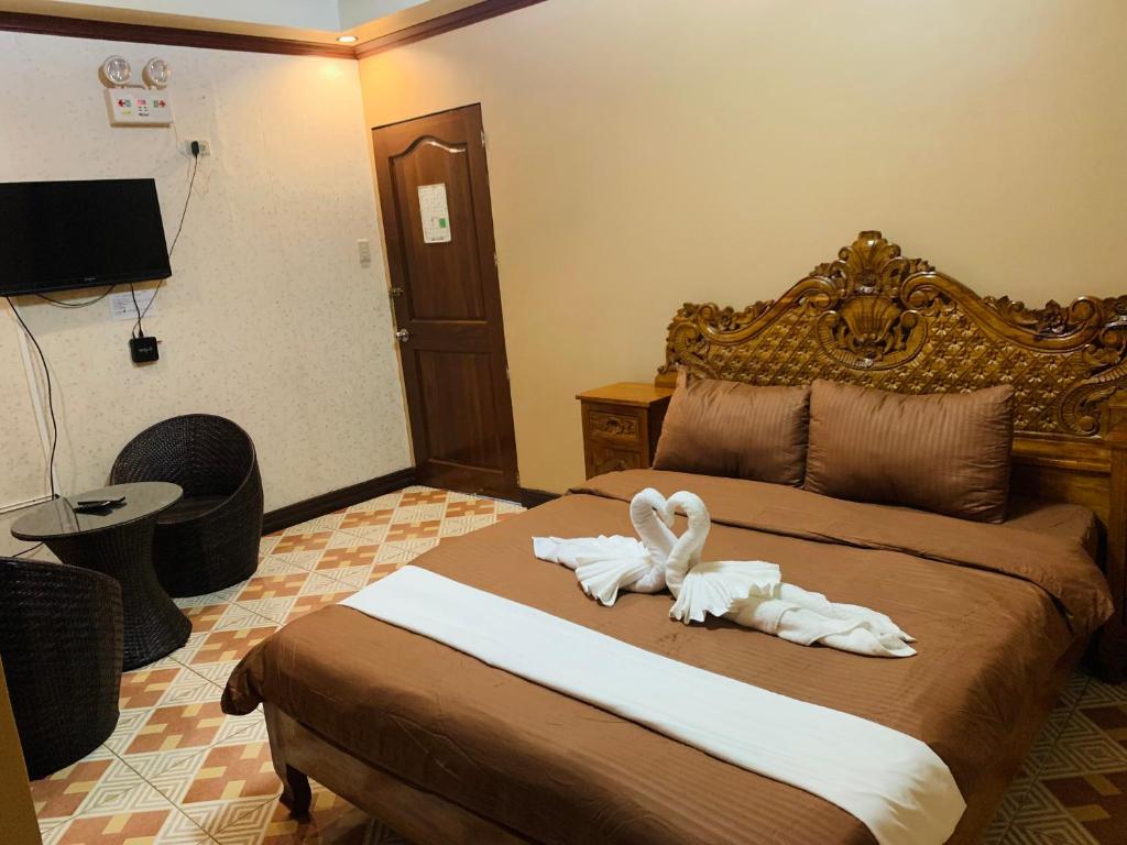 Drake Hotel Angeles City photo 2