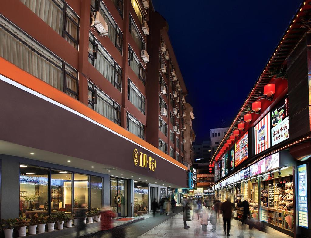 Wing Hotel Guilin - Central Square photo 4