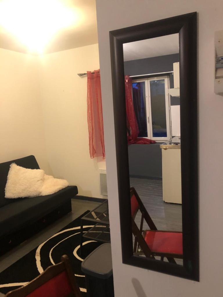 Petit appartement centre ville Granville photo 2