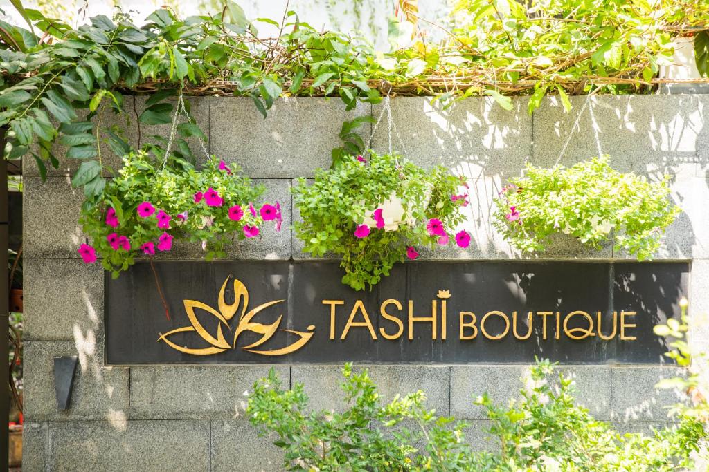 Tashi Boutique Apartment