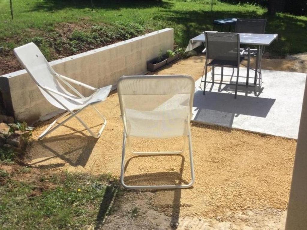 Studio Cénac-et-Saint-Julien, 1 pièce, 2 personnes - FR-1-616-237 photo 4
