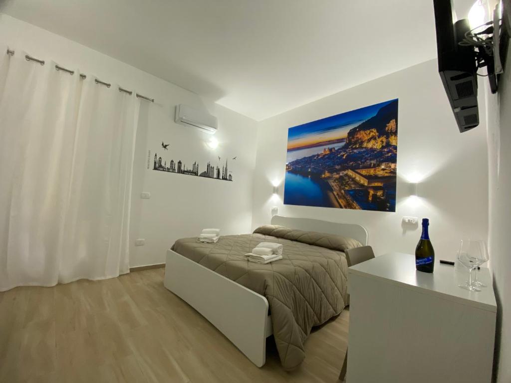 IN CENTRO ROOMS Vicino Cefalù SELF-CHEK-IN photo 2