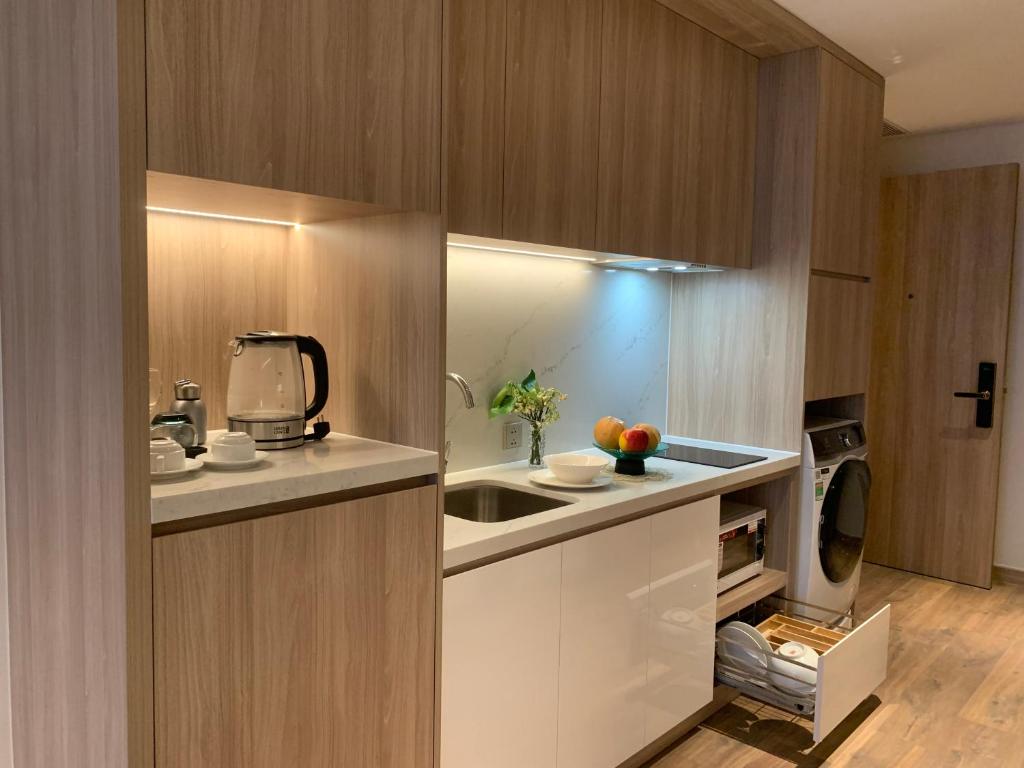 HB Serviced Apartment - Alacarte Hạ Long