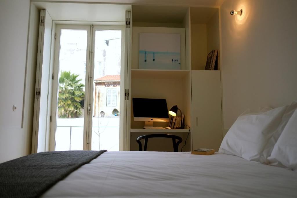 Двухместный (Двухместный номер с 1 кроватью и террасой), The Late Birds Lisbon - All-Male Gay Guesthouse