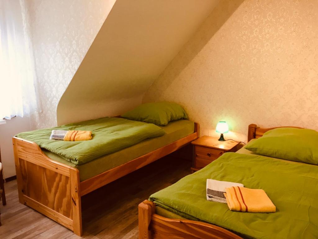 Ferienhaus am Fluss mit traumhafter Dachterrasse ,Garten und Grill photo 3