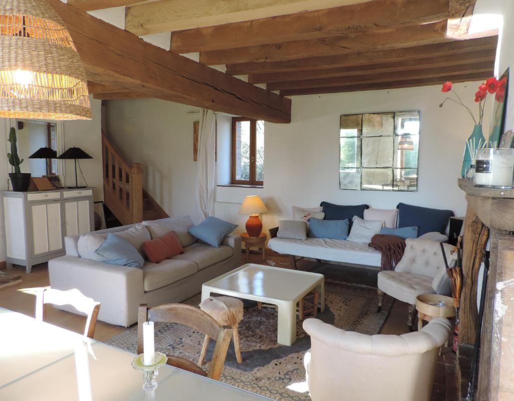 Charmante longère bourguignonne restaurée, piscine chauffée photo 1