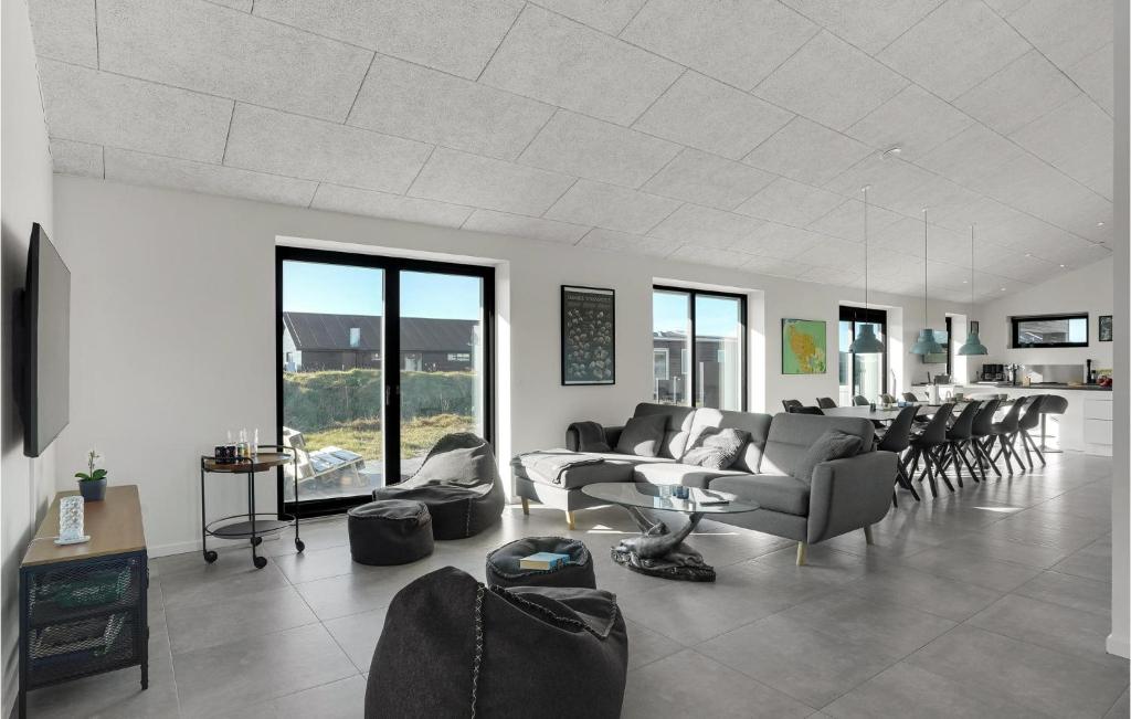 Stunning Home In Thisted With Wifi, 4 Bedrooms And Sauna photo 2