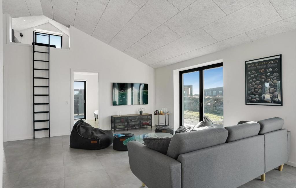 Stunning Home In Thisted With Wifi, 4 Bedrooms And Sauna photo 4