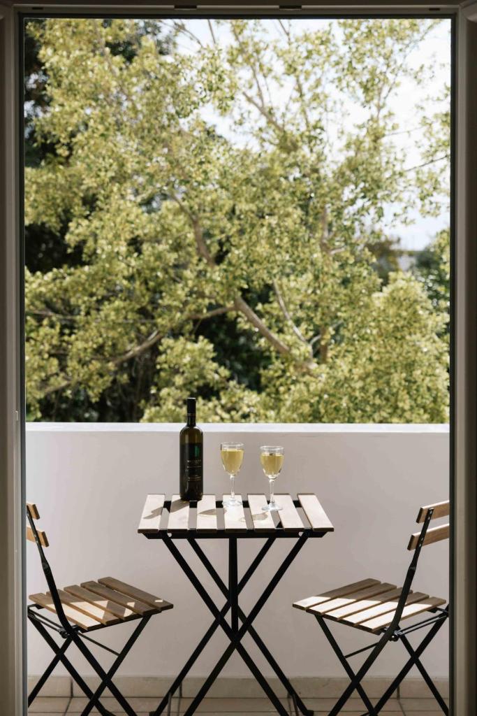 Ermis Luxury Suites & Apartments photo 4