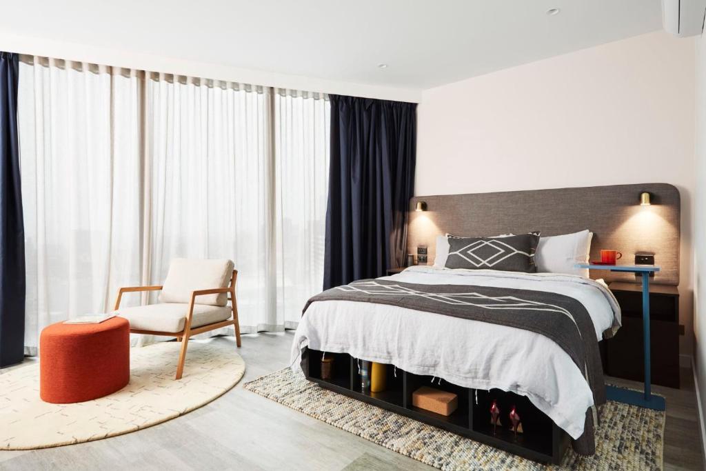 Studio Apartments at Aurora near Melbourne Port