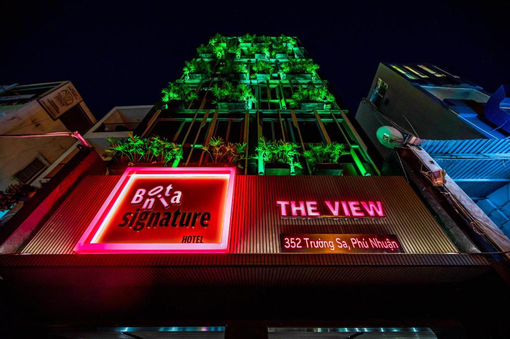 Bonita Signature The View