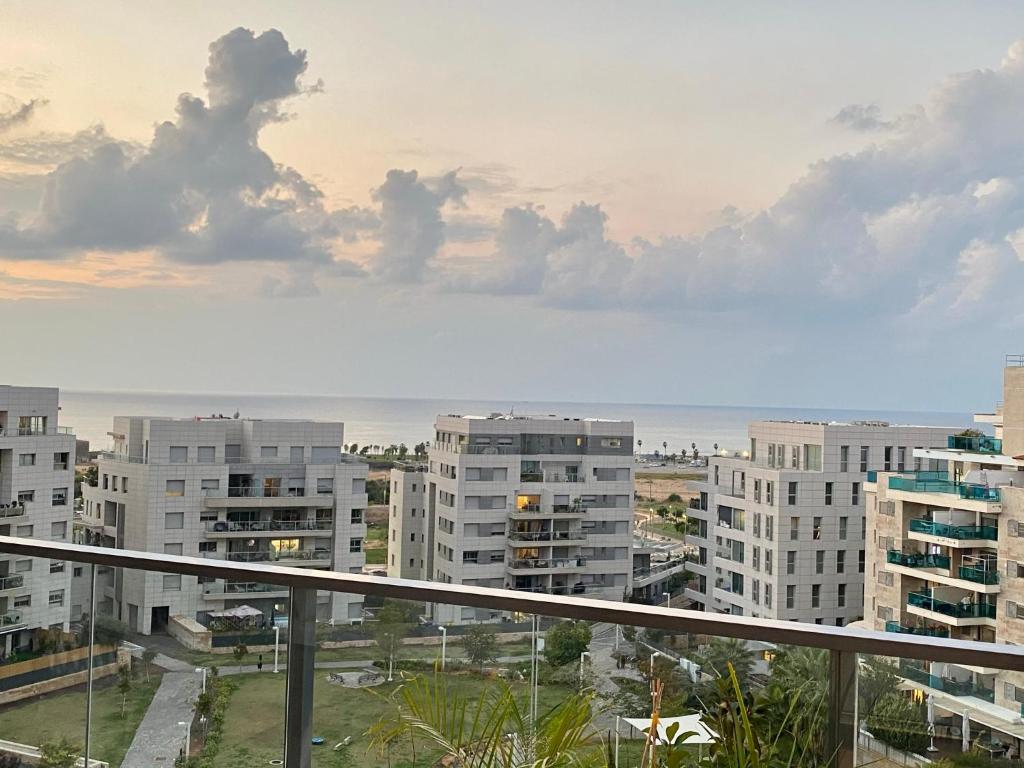 Tlv sea view penthouse photo 2