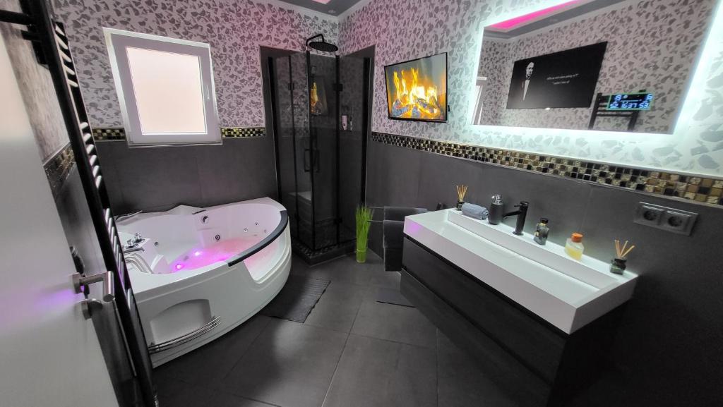 Luxus Loft Whirlpool Designer Küche Bad photo 1