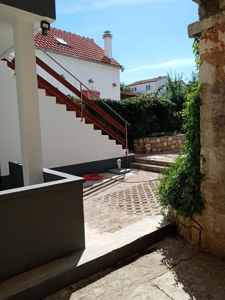 Apartmani Kamenica photo 2