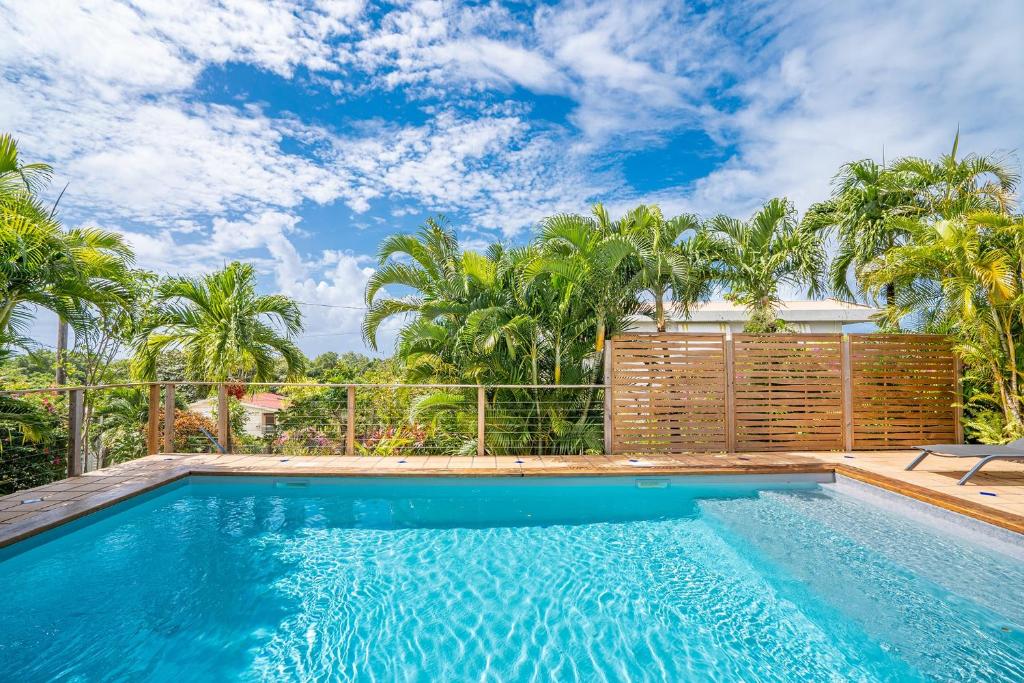 Villa les Lucioles, piscine privée, jardin, à 300m de la plage, accès facile à pied, villa idéale pour les familles photo 1