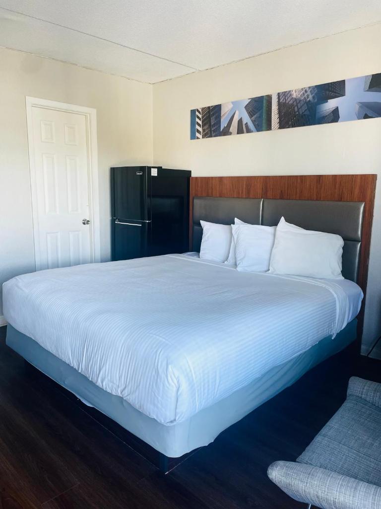 Mystic Sea Resort image