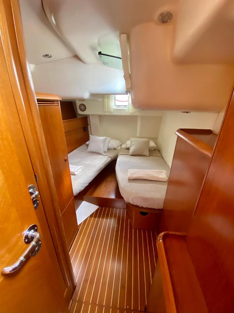 Jeanneau Sun Odyssey 54 DS LULU’ photo 3