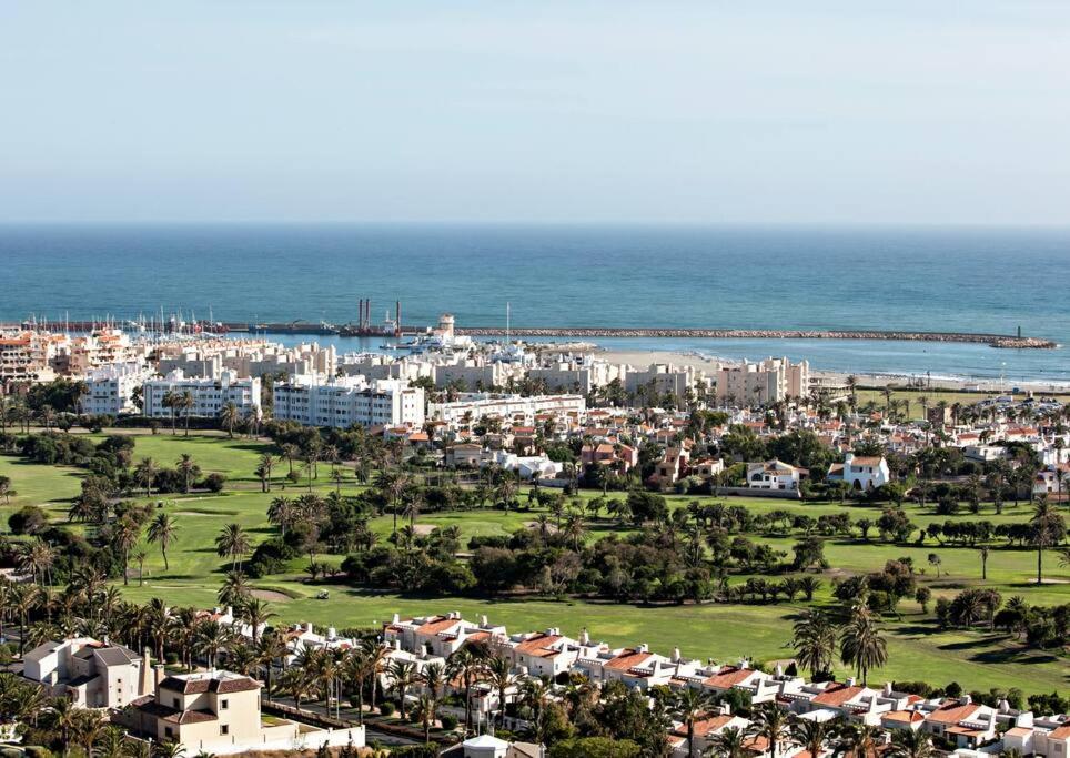 Beau studio meublé avec vue mer photo 3