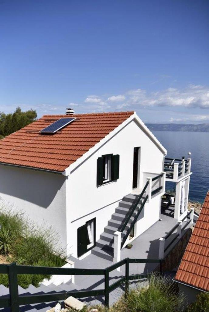Secluded fisherman's cottage Cove Zecja, Hvar - 13858 photo 1