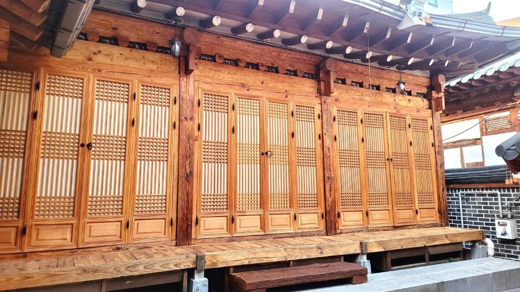 Hahyeon Jeonju Hanok entire house photo 1