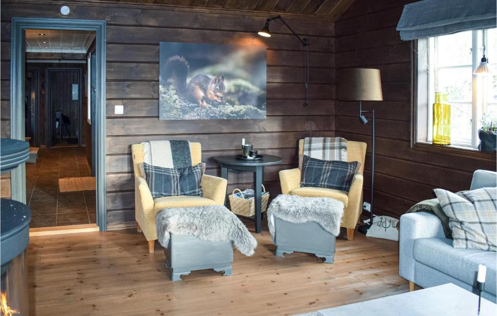 Nice Home In Treungen With 5 Bedrooms And Wifi photo 1