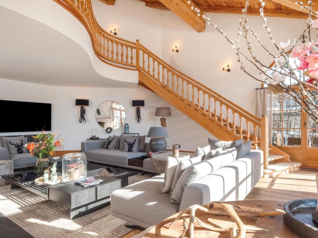 Luxurious chalet in St Johann in Tirol near Kitzbühel photo 2