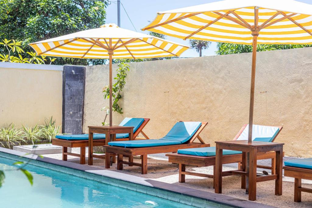 Surf Retreat Villa Sari Bali - Tap to explore photos