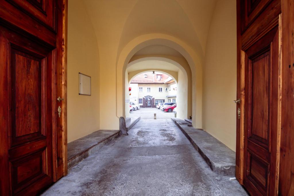 Central Living Vegova-with parking