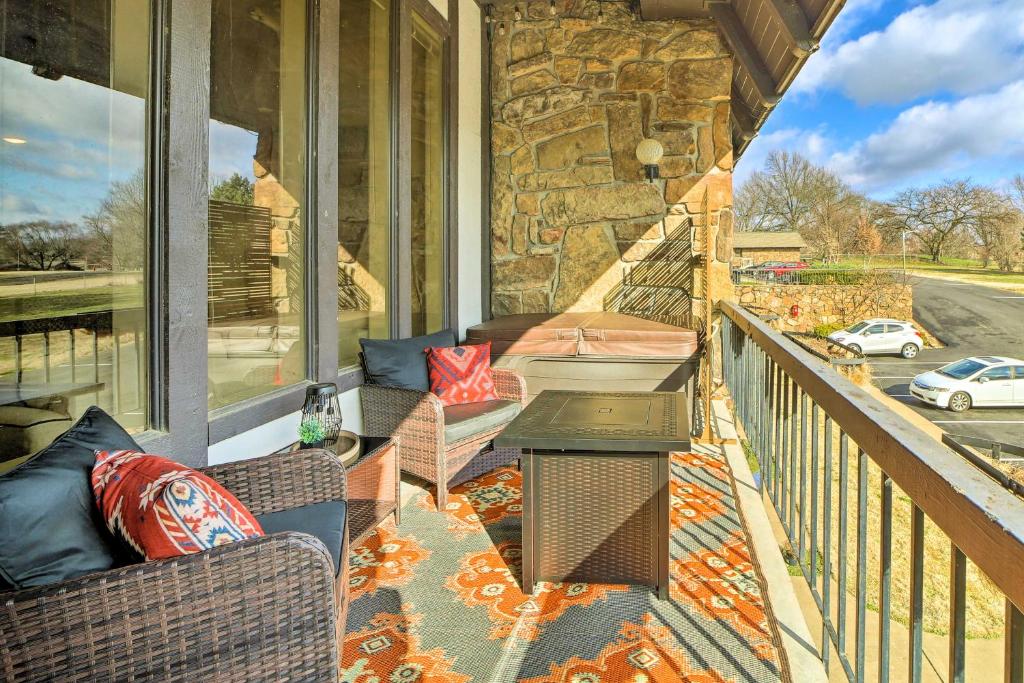 Monkey Island Vacation Rental with Hot Tub! photo 1