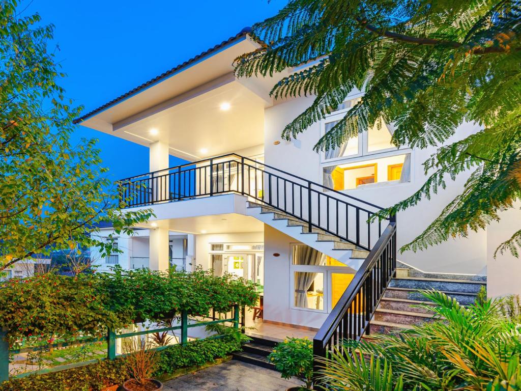 Lavini House