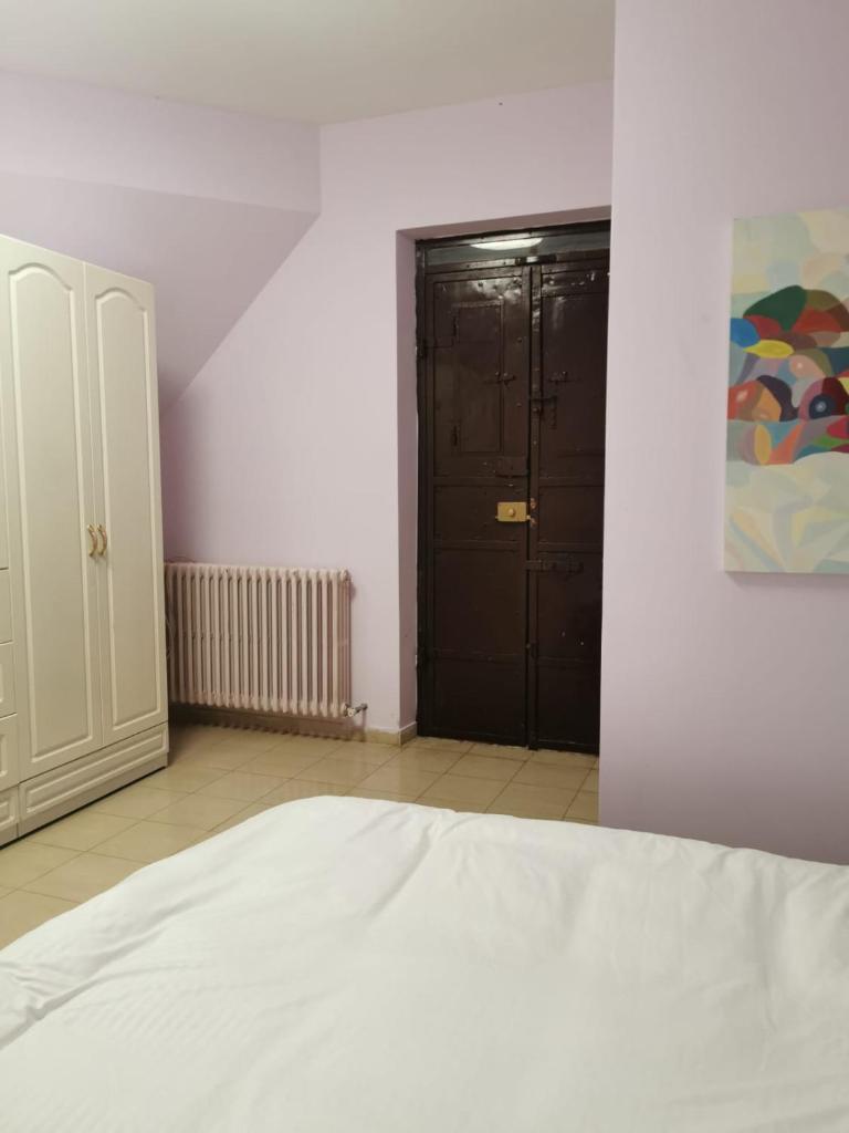 Reina's Room photo 2